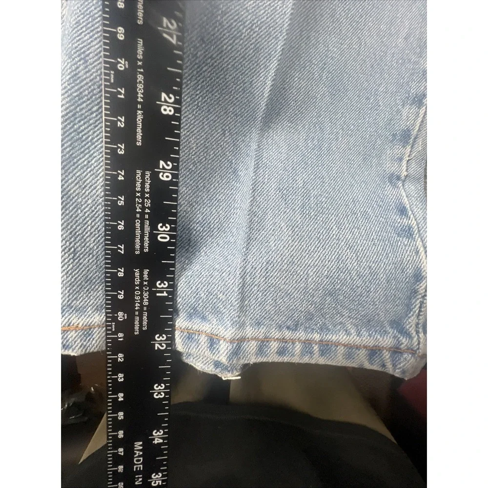 Vintage Levis 560 Jeans Mens 36x32 Loose Tapered Leg Denim Baggy Made in USA 90s